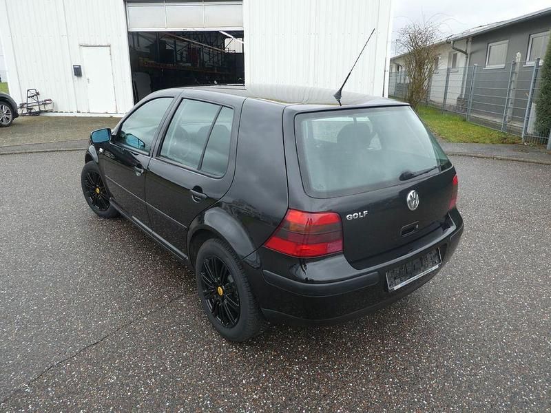 Gebraucht VW Golf IV Edition 75 PS (55 kW) 2001 Schwarz Limousine