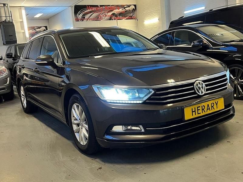 Braun Gebraucht 2015 VW Passat Kombi | 7.600 € (Superpreis) - Bild 1/4