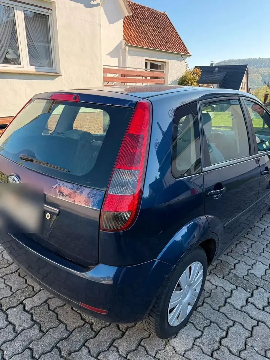 Używany Ford Fiesta 80 KM (58 kW) 2005 Hatchback