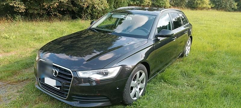 Schwarz Gebraucht 2012 Audi A6 Kombi | 13.500 € (Fairer Preis) - Bild 1/4