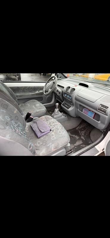 Gebraucht Renault Twingo 60 PS (44 kW) 2006 Weiß Kleinwagen