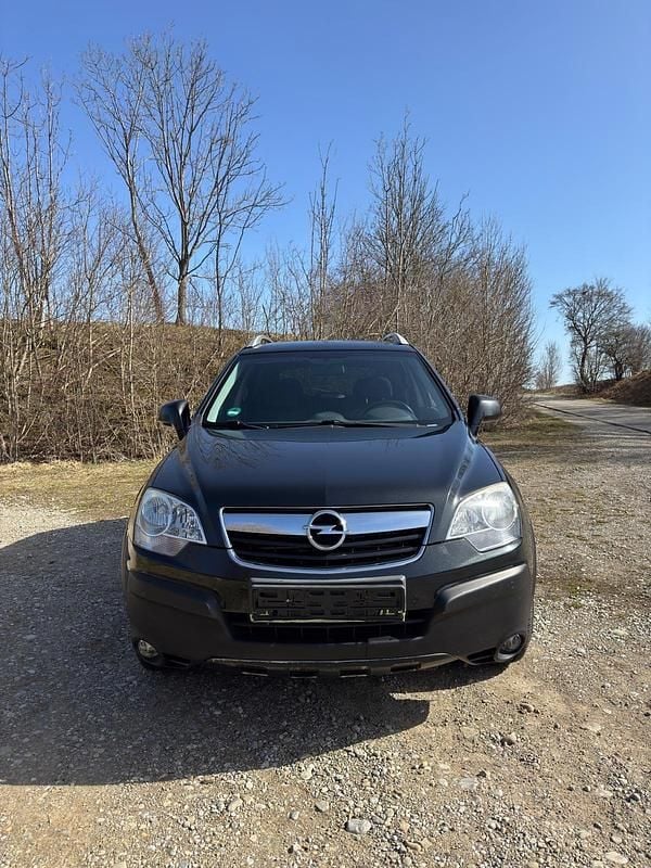 Gebraucht Opel Antara Edition+ 150 PS (110 kW) 2008 Granadaschwarz/karbonschwarz SUV
