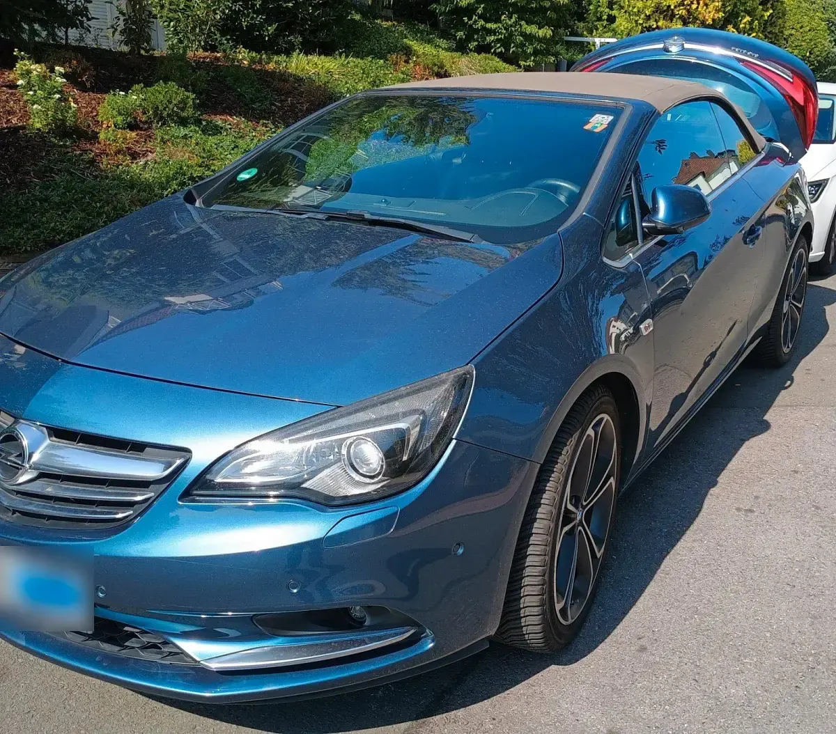 Gebraucht Opel Cascada Innovation 170 PS (125 kW) 2014 Blau Cabrio