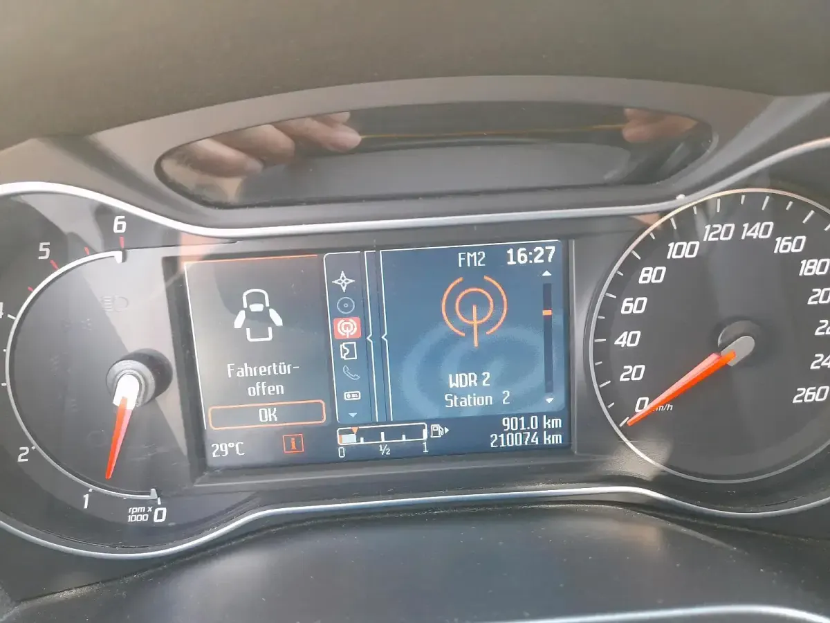 Gebraucht Ford S-MAX S 140 PS (102 kW) 2013 Schwarz Van / Kleinbus