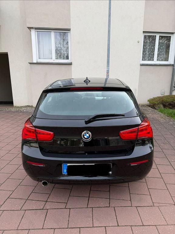 Gebraucht BMW 118 Advantage 136 PS (100 kW) 2018 Schwarz Kleinwagen