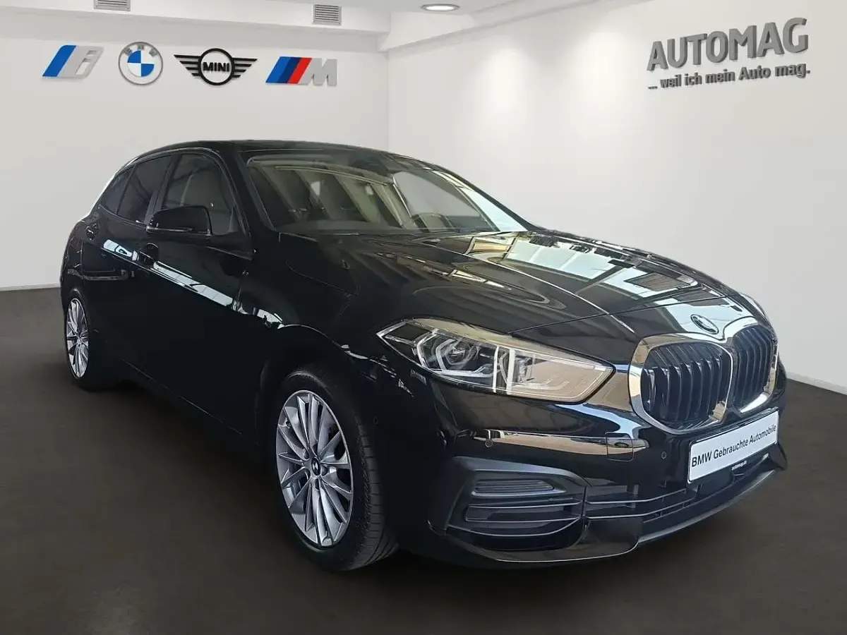 Gebraucht BMW 118 Advantage 140 PS (102 kW) 2022 Schwarz Limousine