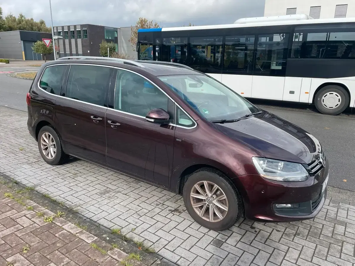 Gebraucht VW Sharan Beach 150 PS (110 kW) 2015 Rot Van / Kleinbus