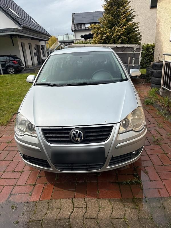 Gebraucht VW Polo 63 PS (46 kW) 2005 Grau Kleinwagen