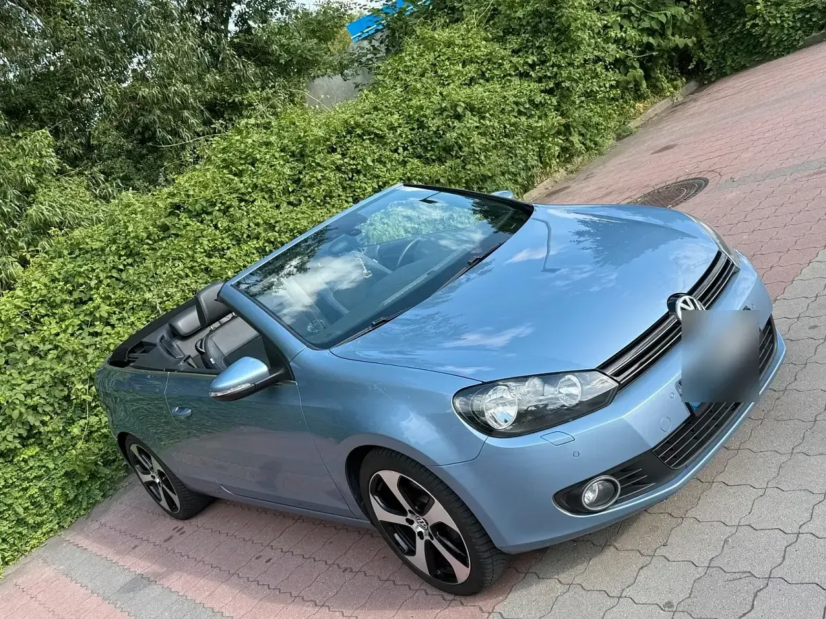 Gebraucht VW Golf Cabriolet 105 PS (77 kW) 2012 Blau Cabrio
