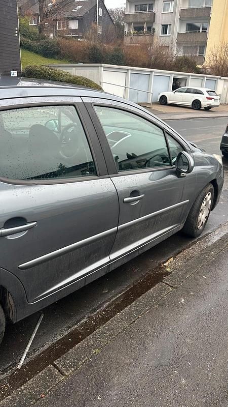Gebraucht Peugeot 207 120 PS (88 kW) 2008 Grau Kleinwagen
