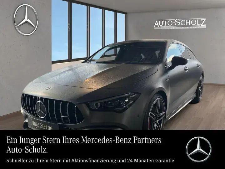 Manufaktur magnolack manufaktur mountaingrau magn Gebraucht 2022 Mercedes CLA45 AMG AMG Kombi | 50.863 € (Fairer Preis) - Bild 1/4