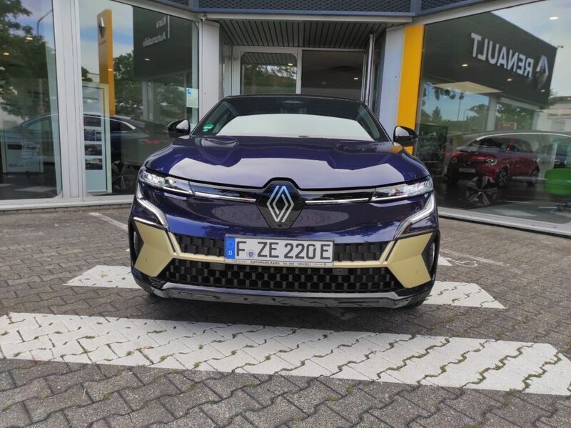 Gebraucht Renault Mégane Iconic 160 kW (218 PS) 2022 Blau (nachtblau metallic/dach black) Limousine
