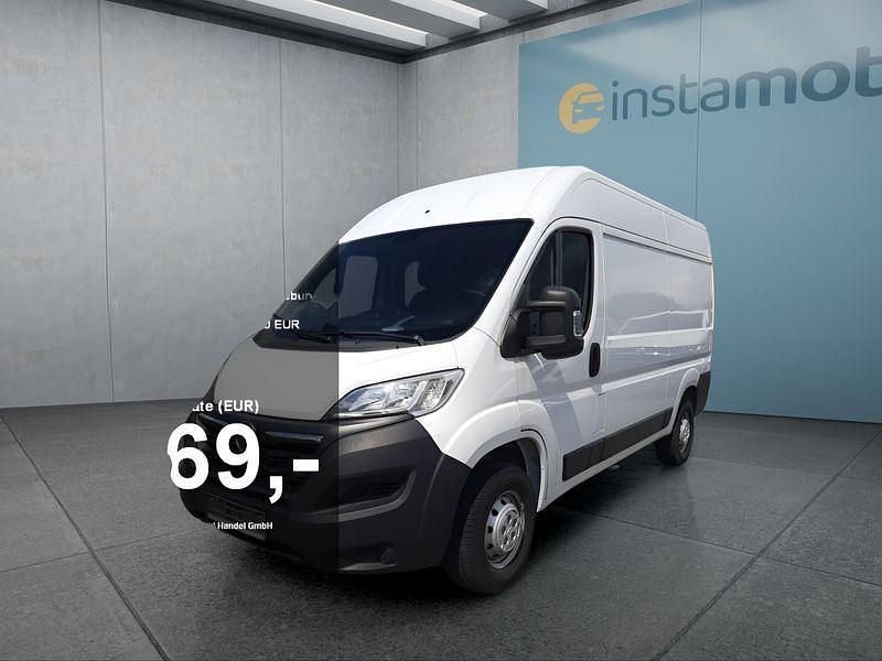 Weiß Gebraucht 2023 Opel Movano Van | 31.699 € (Teuer) - Bild 1/4