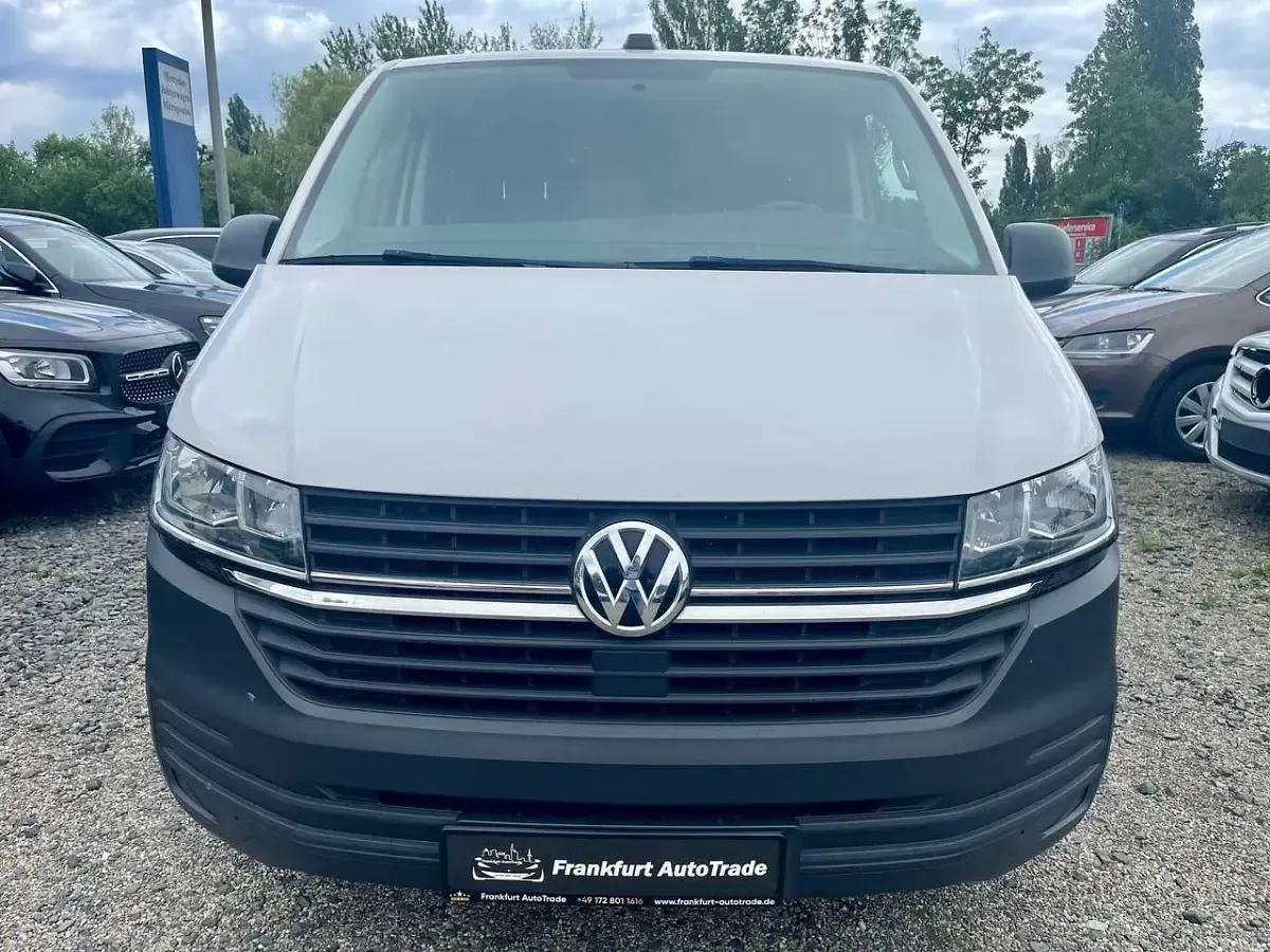 Gebraucht VW T6.1 110 PS (80 kW) 2021 Candyweiß Van