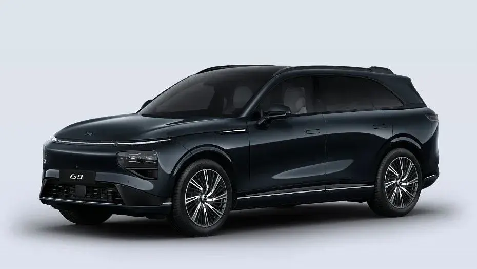 Neu XPENG G9 422 kW (575 PS) 2026 Schwarz SUV