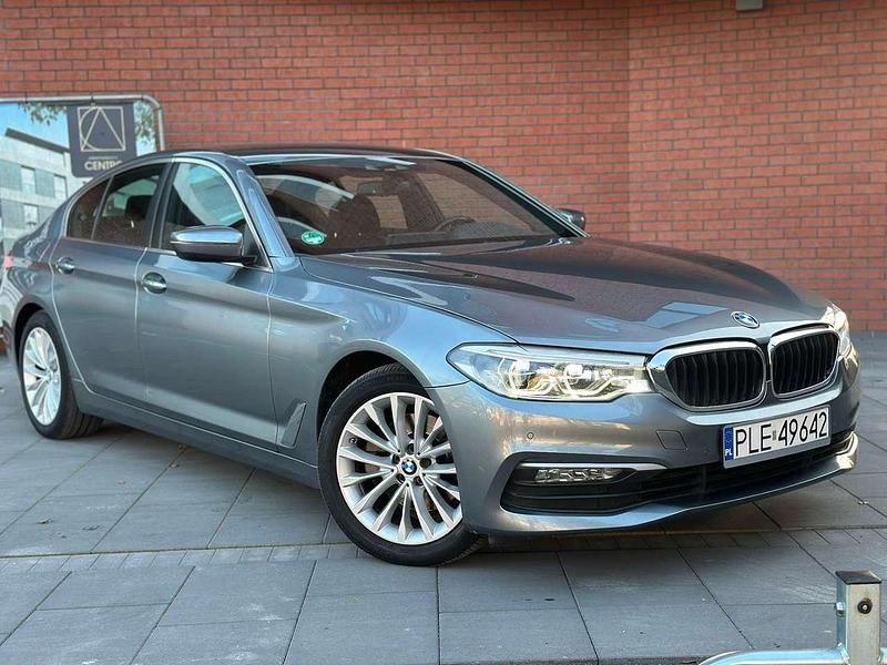 Gebraucht BMW 520 Luxury Line 184 PS (135 kW) 2018 Limousine