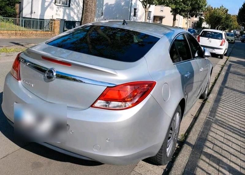 Gebraucht Opel Insignia 140 PS (102 kW) 2013 Silber Limousine