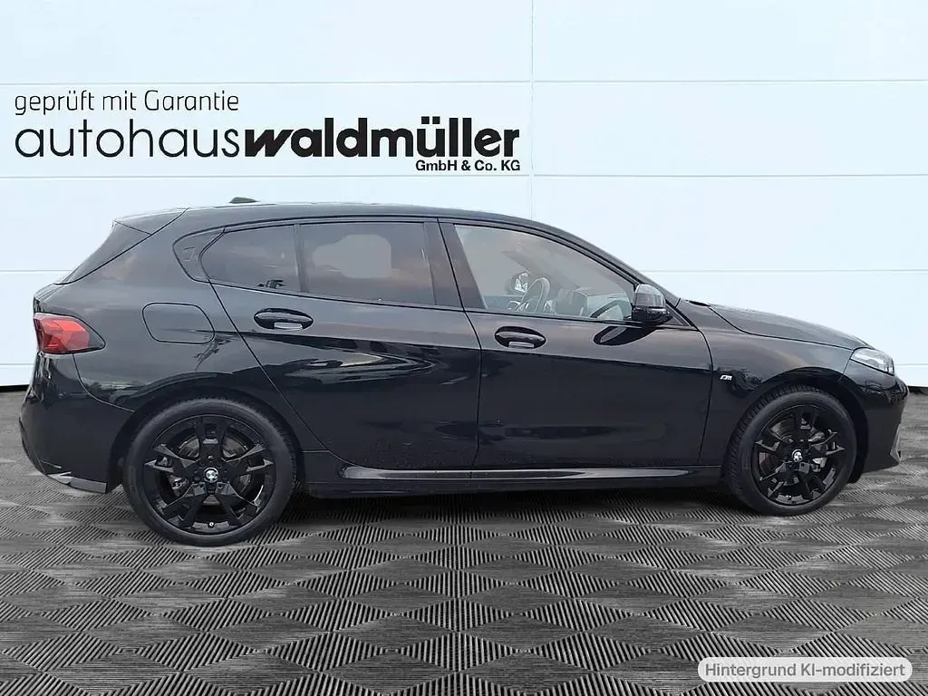 Gebraucht BMW 123 M Sport 204 PS (150 kW) 2025 Schwarz Kleinwagen