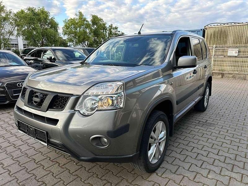 Gebraucht Nissan X-Trail SE 150 PS (110 kW) 2012 Precision grey (m) SUV