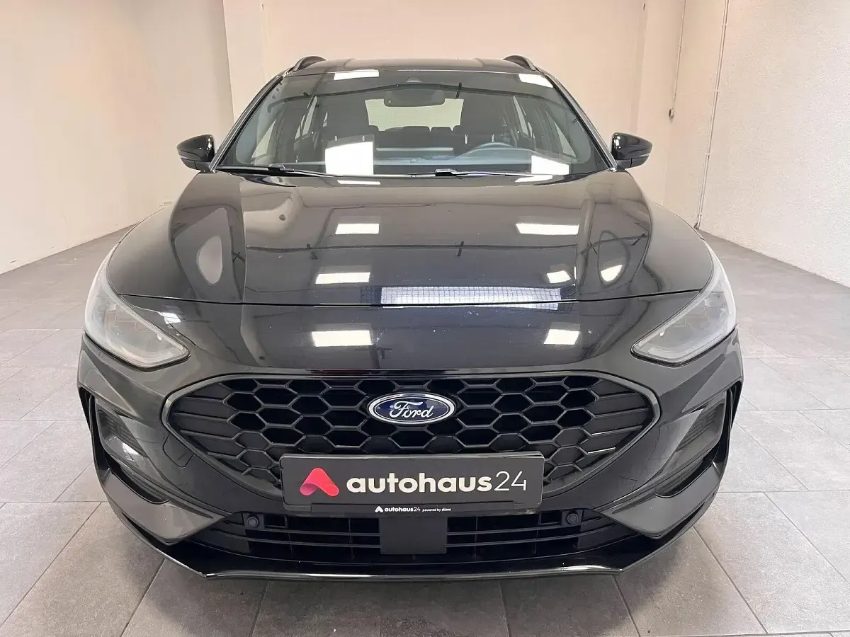 Gebraucht Ford Focus ST-Line 155 PS (114 kW) 2022 Schwarz Kombi