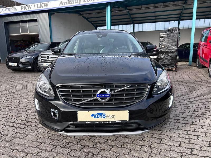 Gebraucht Volvo XC60 Ocean Race 150 PS (110 kW) 2015 Schwarz SUV