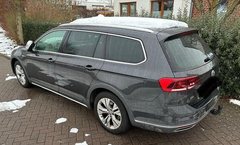Gebraucht VW Passat Alltrack 190 PS (139 kW) 2020 Grau Kombi