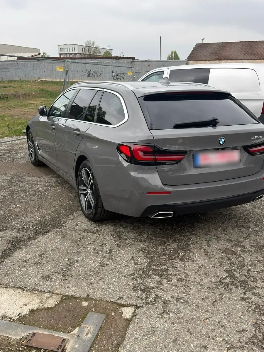Gebraucht BMW 530e 2020 Grau Kombi
