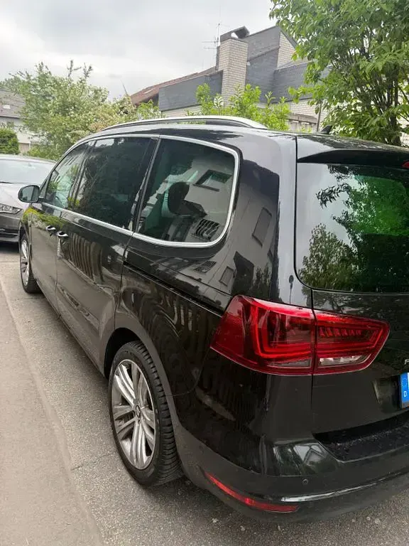 Używany Seat Alhambra 150 KM (110 kW) 2017 Czarny Minivan