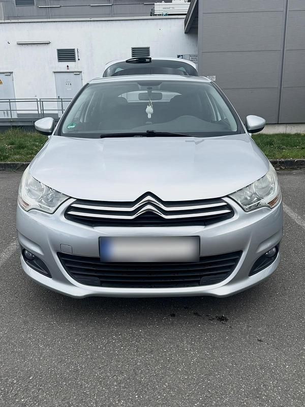 Gebraucht Citroën C4 Tendance 120 PS (88 kW) 2012 Silber Limousine