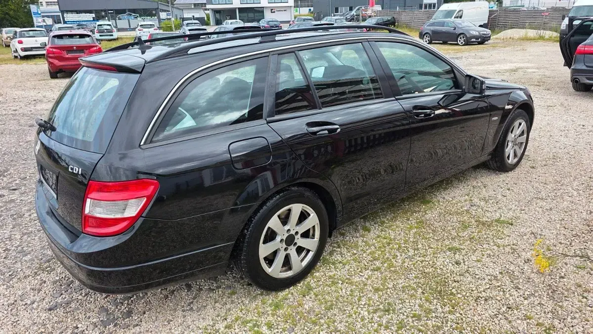 Gebraucht Mercedes C220 170 PS (125 kW) 2010 Schwarz Kombi