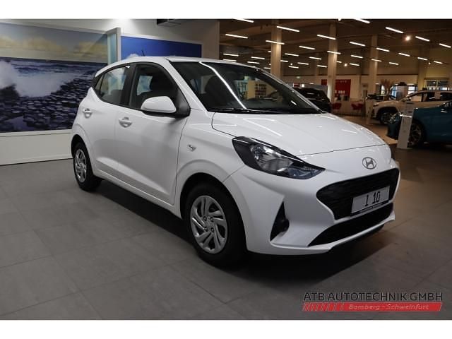 Gebraucht Hyundai i10 Select 63 PS (46 kW) 2025 Weiß Kleinwagen