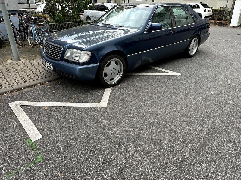 Blau Gebraucht 1991 Mercedes S600 Limousine | 13.100 € - Bild 1/4