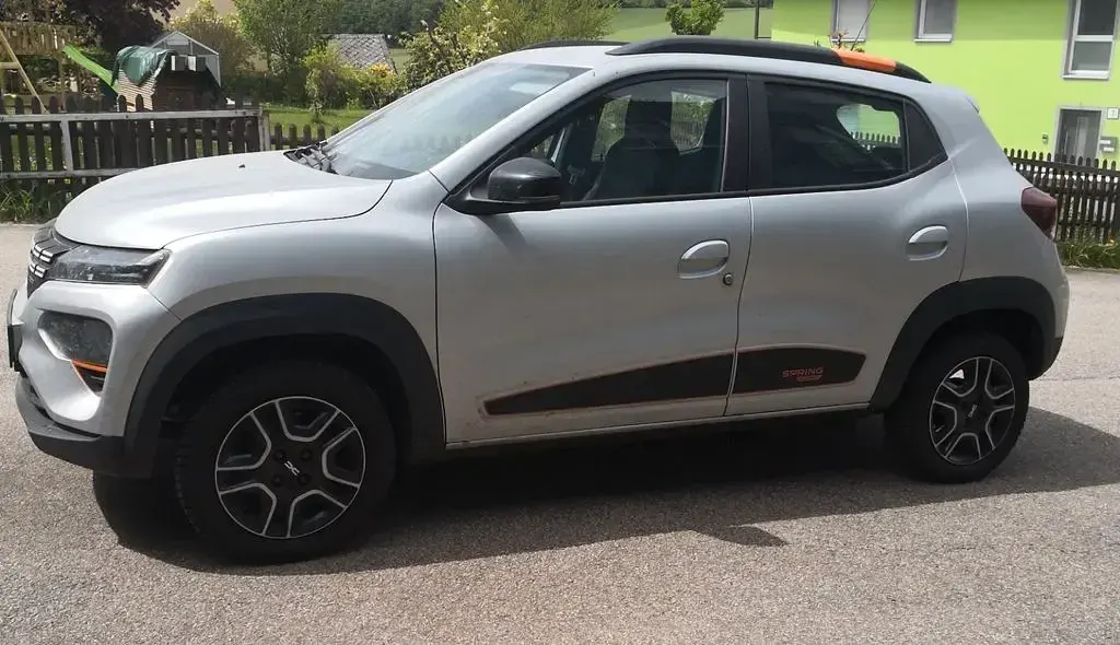 Gebraucht Dacia Spring 33 kW (45 PS) 2022 Silber Kleinwagen