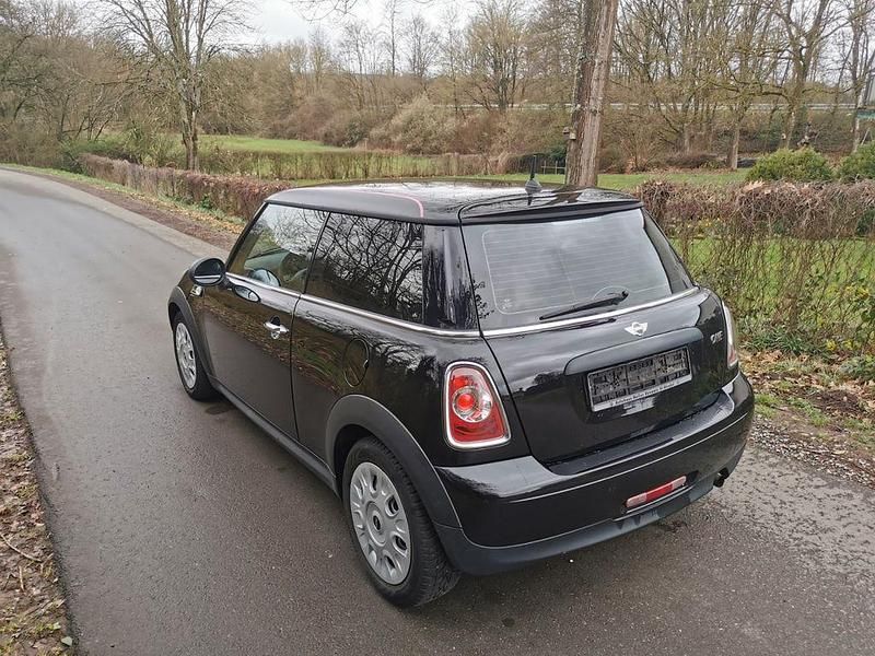 Gebraucht Mini ONE Brick Lane 75 PS (55 kW) 2013 Schwarz Kleinwagen