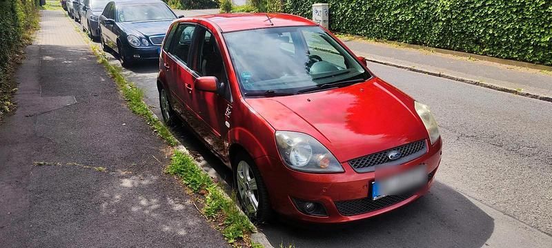 Gebraucht Ford Fiesta 80 PS (58 kW) 2007 Kleinwagen