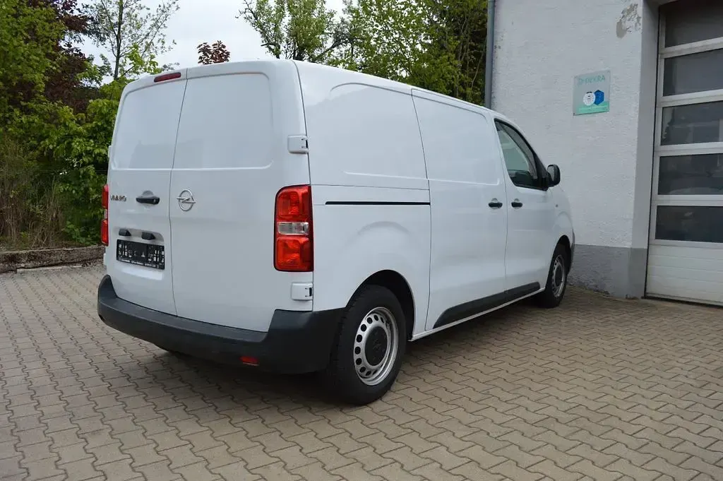 Gebraucht Opel Vivaro Edition 102 PS (75 kW) 2023 Weiß Van / Kleinbus