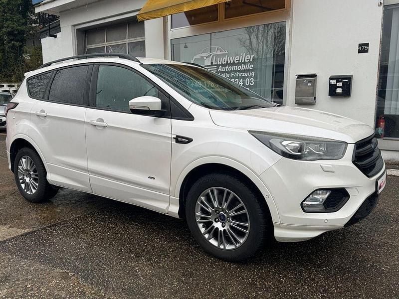 Gebraucht Ford Kuga ST-Line 182 PS (133 kW) 2017 Weiß SUV
