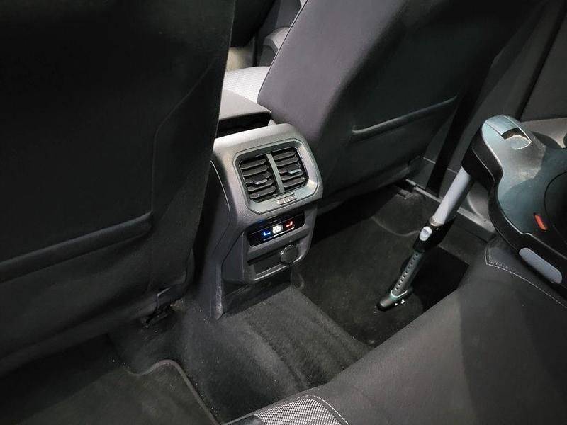 Gebraucht VW Tiguan Active 131 PS (96 kW) 2022 Grau SUV