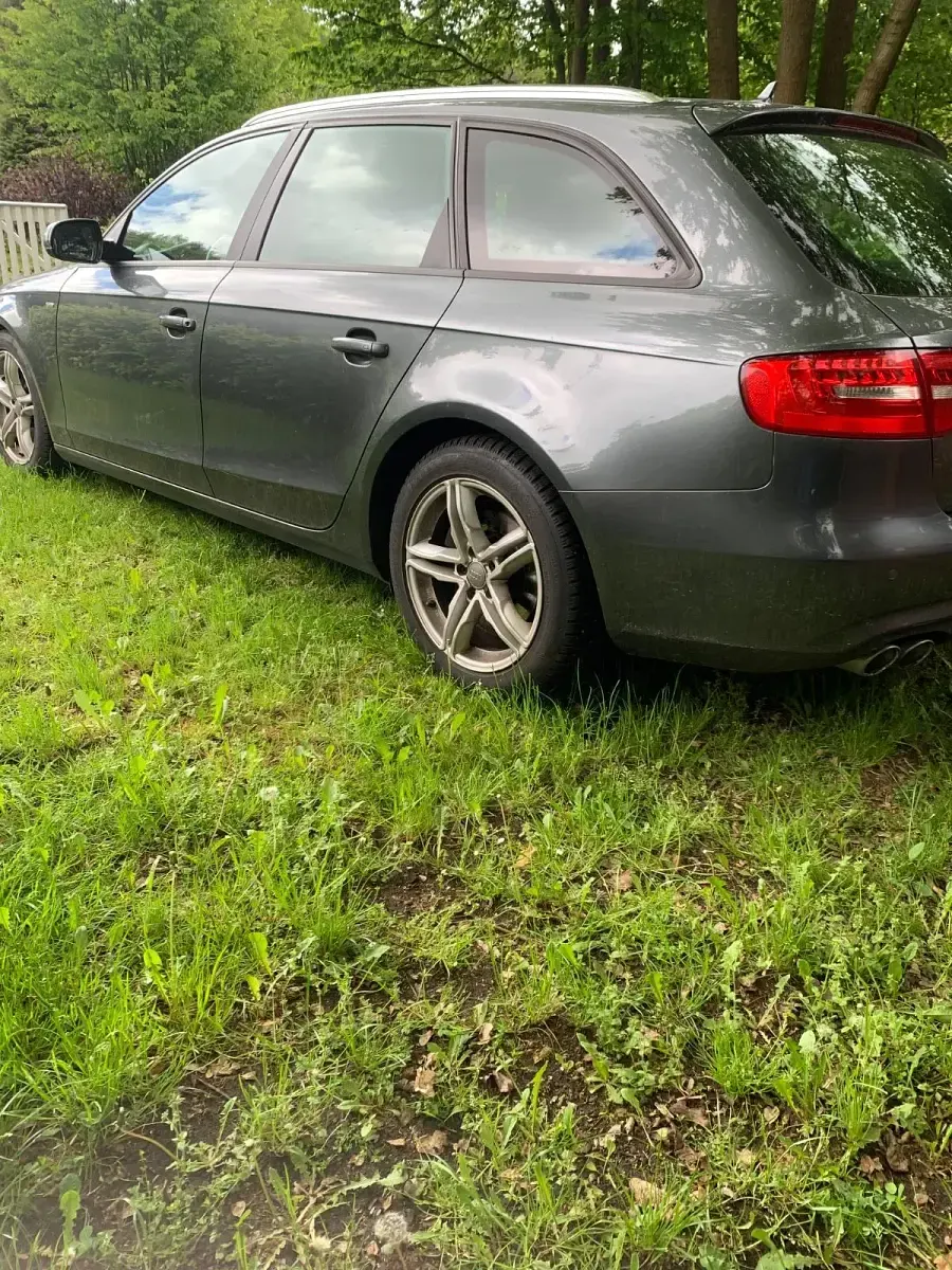 Używany Audi A4 177 KM (130 kW) 2015 Szary Kombi