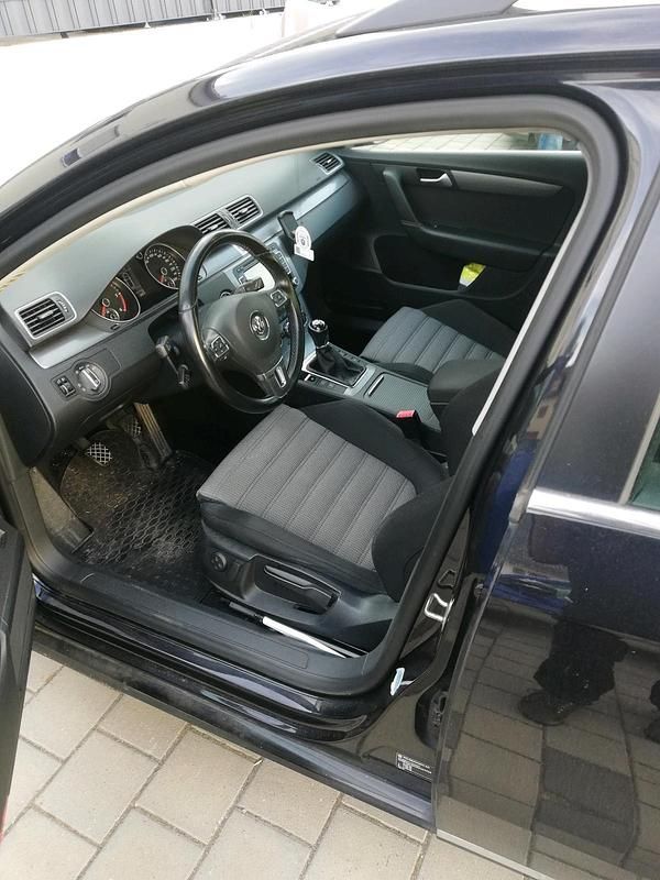 Gebraucht VW Passat 177 PS (130 kW) 2013 Schwarz Kombi