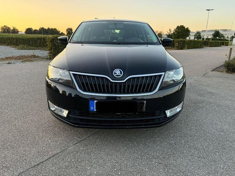 Schwarz Gebraucht 2014 Skoda Rapid Elegance Limousine | 8.900 € (Fairer Preis) - Bild 1/4