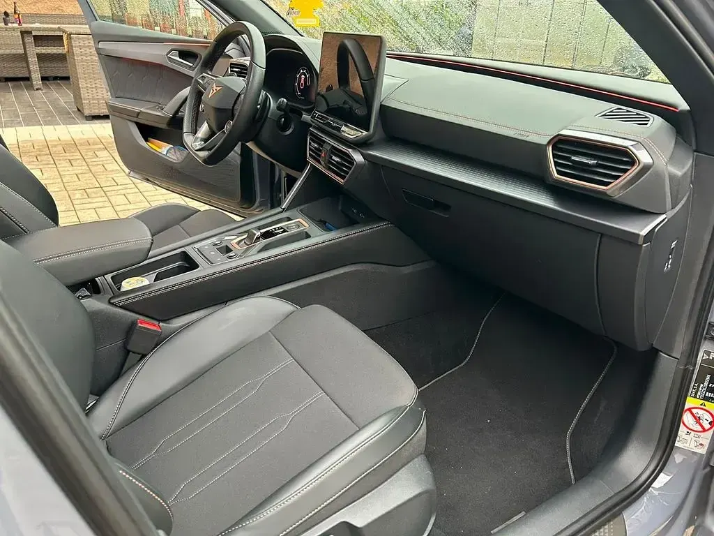 Gebraucht Cupra Leon 150 PS (110 kW) 2024 Grau Limousine