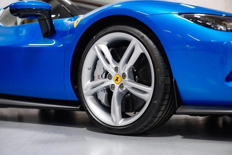 Gebraucht Ferrari 296 829 PS (609 kW) 2022 Blau