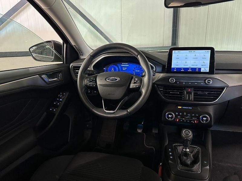 Gebraucht Ford Focus Business Edition 125 PS (91 kW) 2021 Grau Kombi