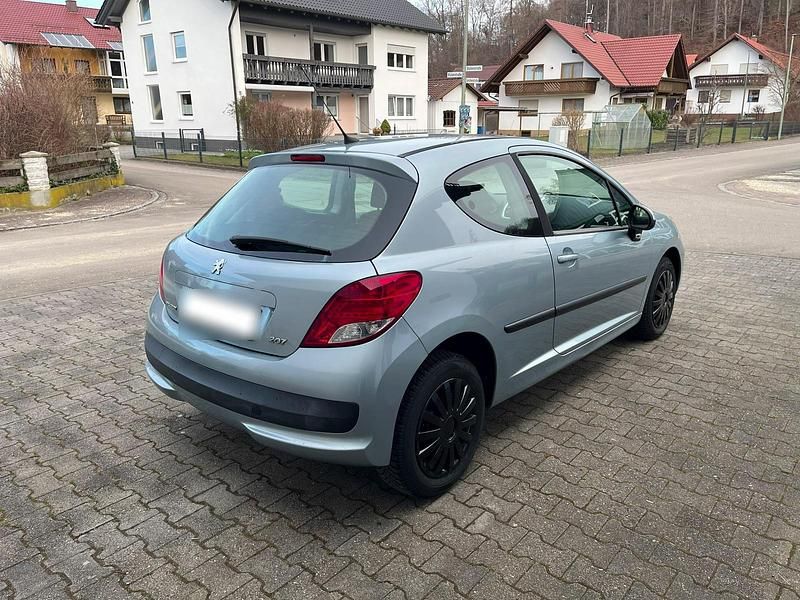 Gebraucht Peugeot 207 73 PS (53 kW) 2009 Blau Kleinwagen