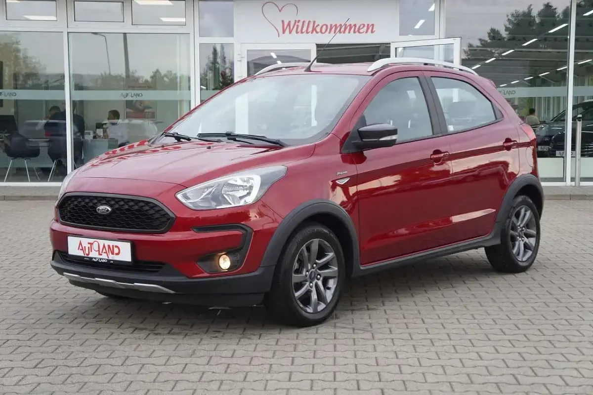 Gebraucht Ford Ka Plus Active 86 PS (63 kW) 2019 Rot Kleinwagen