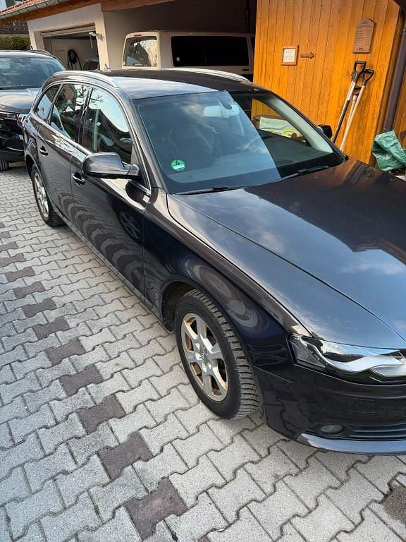 Gebraucht Audi A4 Ambition 170 PS (125 kW) 2011 Schwarz Kombi