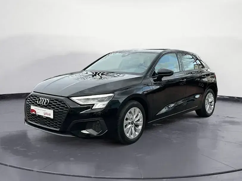 Gebraucht Audi A3 Sportback e-tron Advanced 204 PS (150 kW) 2023 Brillantschwarz Kleinwagen