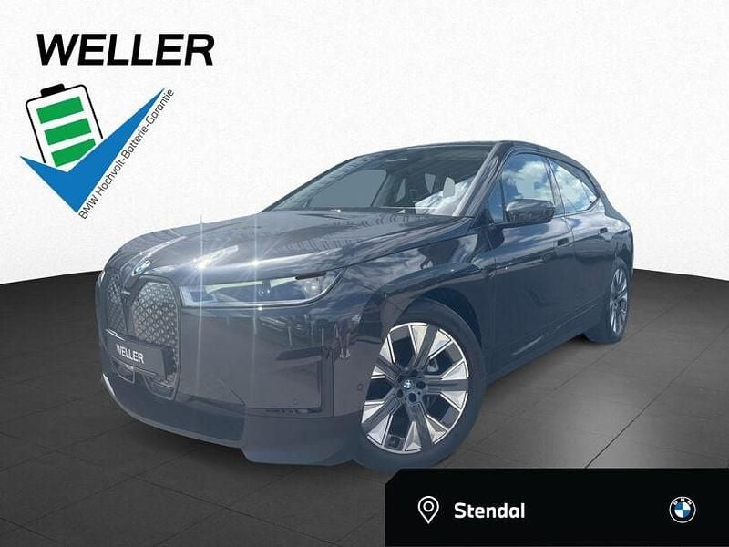 Grau Gebraucht 2022 BMW iX Sport Line SUV | 39.350 € - Bild 1/3