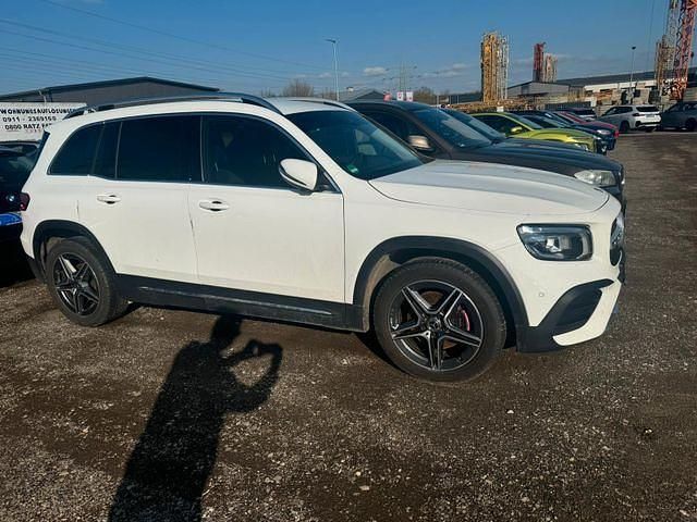Gebraucht Mercedes GLB200 150 PS (110 kW) 2020 Weißkeine angabe SUV